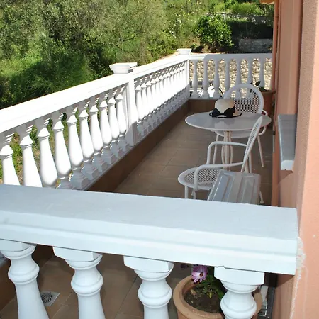Amaryllis Luxury Suite Parga Exterior photo