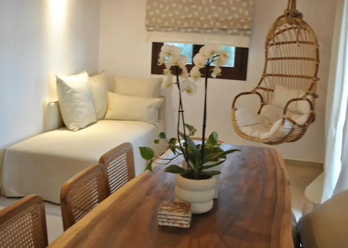 Amaryllis Luxury Suite