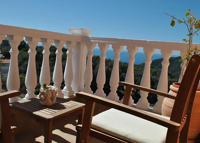 Amaryllis Luxury Suite