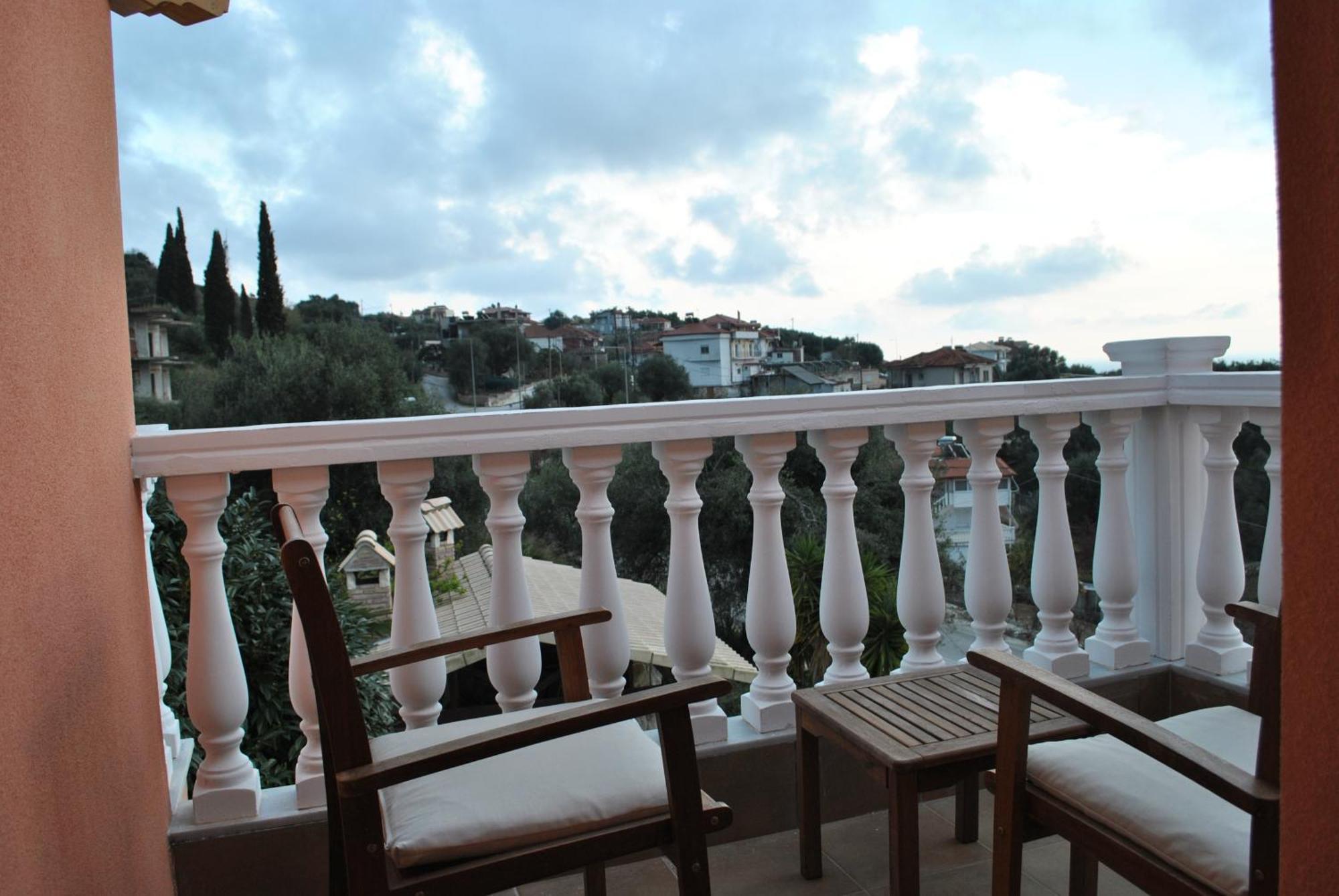Amaryllis Luxury Apartment