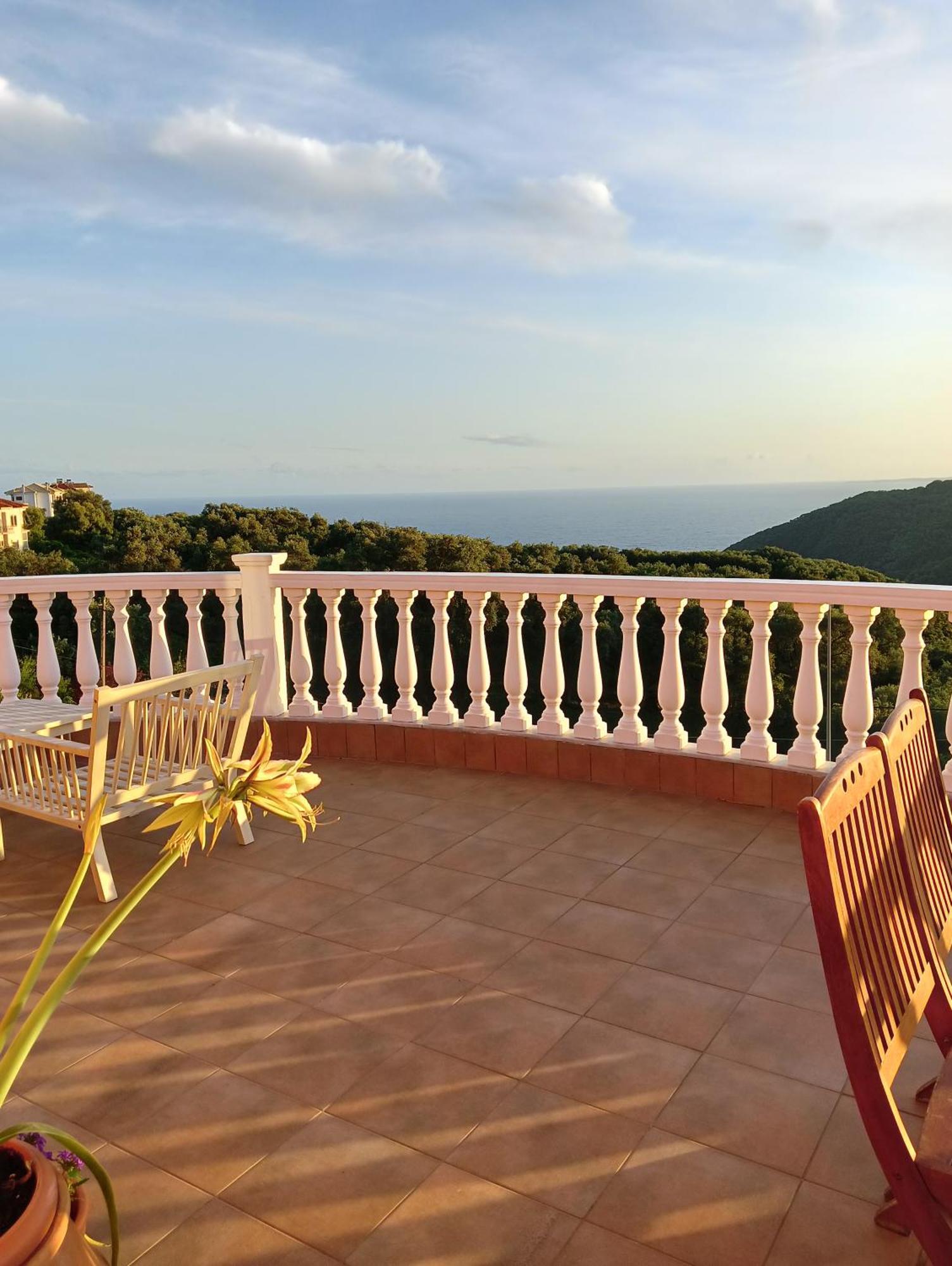 Amaryllis Luxury Apartment Parga